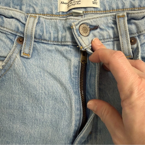 Abercrombie & Fitch W’s The 90s Straight Ultra High Rise Jeans Curve Love-27/4S - Picture 3 of 6